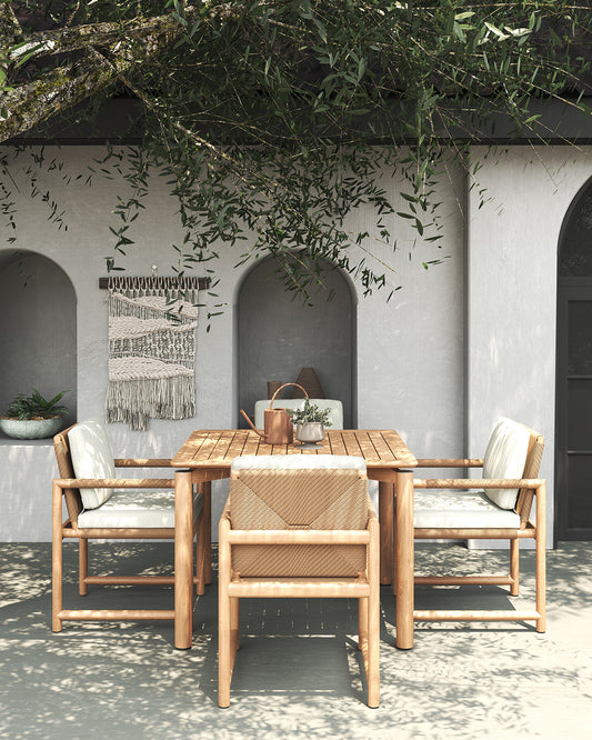 ara dining table